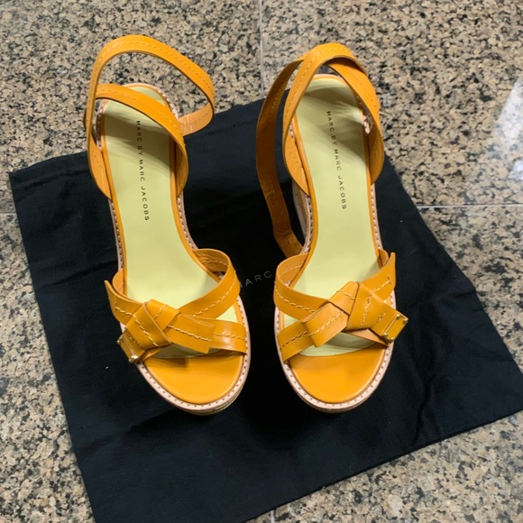 Sale 24 hours 🩷MARC JACOBS ☘️ KL STRP WDGE Yellow platforms - Picture 2 of 11